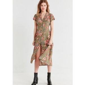 UO X
Urban Renewal Floral Button-Down Midi Dress